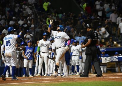 Licey recupera el 2do lugar con récord histórico de 25-3 ante las Águilas