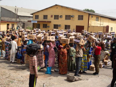 Estampidas en ferias benéficas en Nigeria dejan 67 muertos: la pobreza y el hambre azotan al país