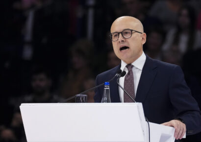 Dimite el Primer Ministro de Serbia en medio de protestas por accidente mortal