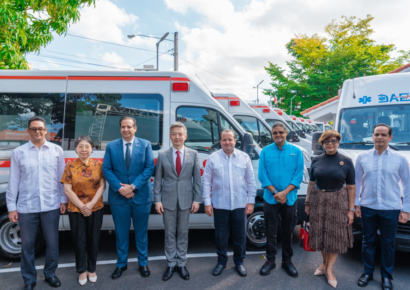 República Dominicana recibe donación de 120 ambulancias de China para fortalecer su sistema de emergencias