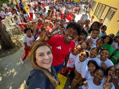Alcaldesa Carolina Mejía celebra Día de la Juventud con estudiantes de La Zurza