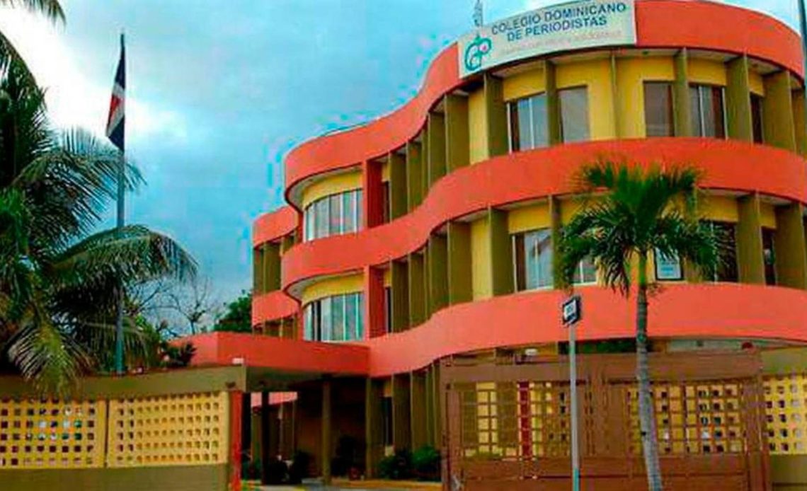 CDP-revela precariedad salarial en el periodismo dominicano - Debate