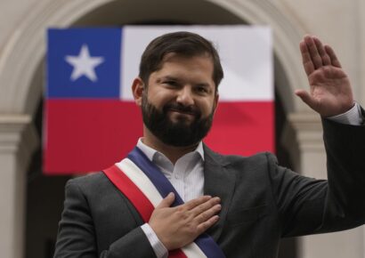 Gabriel Boric anuncia transición tecnológica y renuncia a las redes sociales