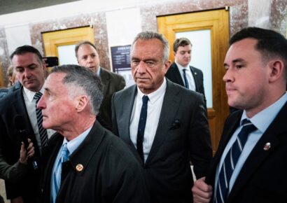 Caroline Kennedy acusa a Robert F. Kennedy Jr. de ser un depredador y cuestiona su nominación al HHS