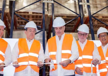 Abinader inaugura centro logístico de Nestlé en Haina y Punto Gob en San Cristóbal