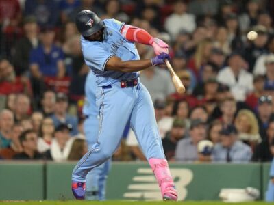 Vladimir Guerrero Jr. logra el tercer mayor acuerdo en arbitraje salarial de la historia de MLB