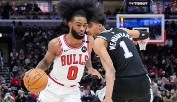 Chicago Bulls remontan y derrotan a San Antonio Spurs con victoria 114-110