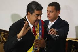 Nicolás Maduro se juramenta para un nuevo período presidencial en medio de denuncias de fraude electoral