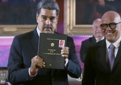 Maduro asume su nuevo período presidencial con promesas de paz, prosperidad y democracia