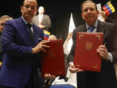 Panamá custodia todas las actas que darían el triunfo a González Urrutia en Venezuela