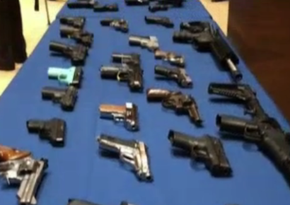 EE.UU. presenta cargos contra 22 miembros de la pandilla Trinitarios por asesinatos en Massachusetts