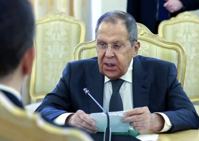 Rusia y Estados Unidos mantendrán una reunión el martes en Riad para discutir la normalización de relaciones y la guerra en Ucrania