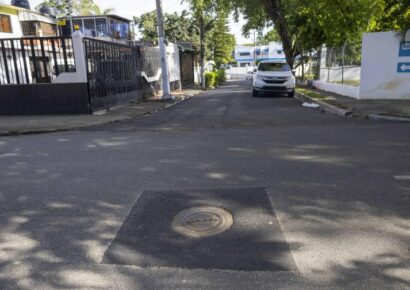 El Ministerio de Obras Públicas soluciona peligroso hoyo en la avenida Buenaventura Freites