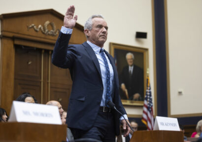 Robert F. Kennedy Jr. asume como secretario de salud y servicios humanos de los estados unidos