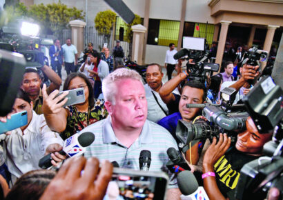 Padre de Joshua Riibe anuncia retorno a EE.UU. tras audiencia de habeas corpus