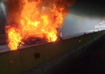 Incendio de vehículo en túnel de la 27 de Febrero causa dificultades en el tránsito