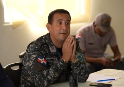 Suspenden al comandante de Jarabacoa por interferir en cierre de colmadón
