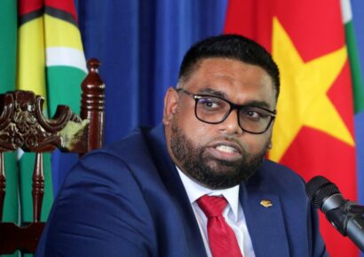 Presidente de Guyana denuncia violación de su soberanía por parte de buque patrullero venezolano