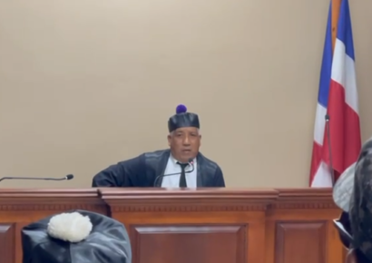 Tribunal de La Altagracia solicita a la prensa abandonar la sala durante audiencia del hábeas corpus de Joshua Riibe