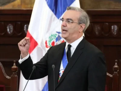 Presidente Abinader realiza cambios en el Gobierno mediante el Decreto 103-25