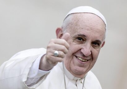 El papa Francisco recibe el alta tras cinco semanas hospitalizado por neumonía bilateral