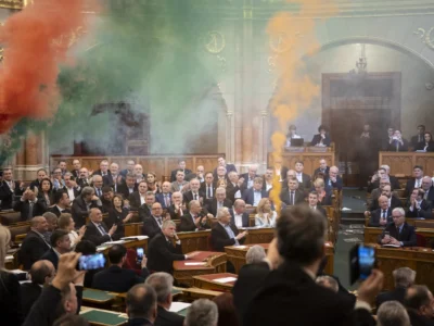 Hungría aprueba ley que prohíbe la marcha del Orgullo LGTBI