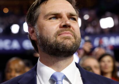 El vicepresidente de EE. UU. recibe abucheos en el Kennedy Center en medio de tensiones por cambios en la institución