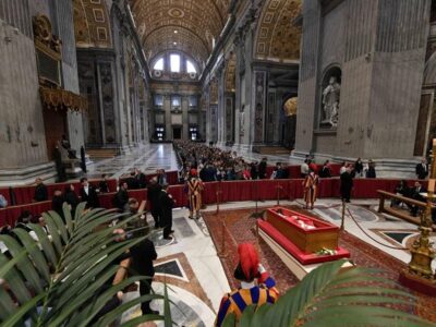 Último adiós al Papa Francisco: cortejo fúnebre recorrerá Roma