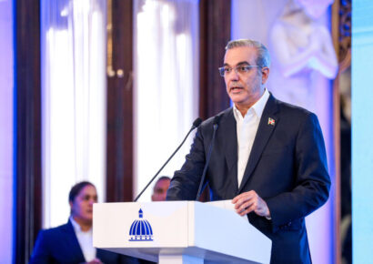 El presidente Abinader propone ley urgente para corregir vacío en supervisión de obras privadas”