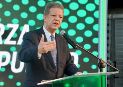 Leonel Fernández propone mesa de diálogo nacional para enfrentar aranceles de Trump