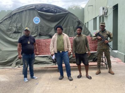 Ejército decomisa más de 217 mil cigarrillos de contrabando ocultos en caletas de camionetas en Dajabón