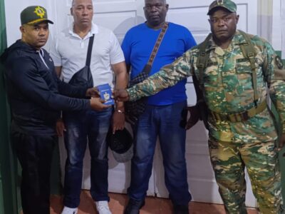 Cubanos indocumentados son arrestados tras cruzar frontera por Haití