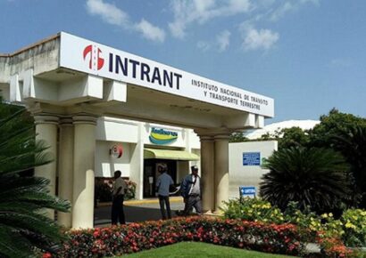 INTRANT lanza licitación para modernizar emisión de licencias sin costo al Estado