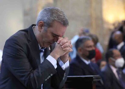 Presidente Abinader viajará a Roma para asistir al funeral del papa Francisco