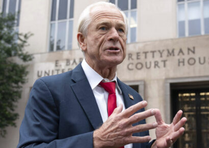 El asesor comercial de la Casa Blanca critica a Musk por apoyar la eliminación de aranceles con la UE