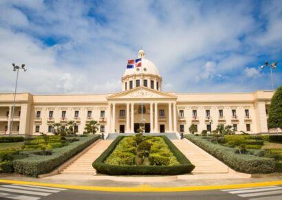 Presidente Abinader designa a Fernando P. Henríquez como coordinador legal en recuperación de bienes