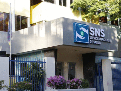 Gobierno activa nuevo protocolo en 33 hospitales: pacientes extranjeros deberán presentar documentos y pagar servicios médicos