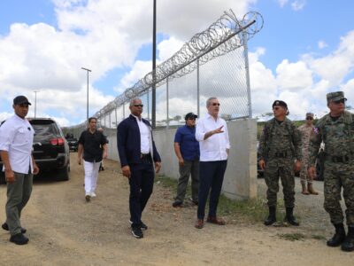 Abinader refuerza seguridad en la frontera y anuncia ampliación de la verja perimetral