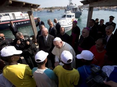 Pobres y migrantes acompañarán al papa Francisco en su último adiós