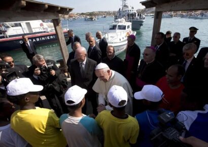 Pobres y migrantes acompañarán al papa Francisco en su último adiós