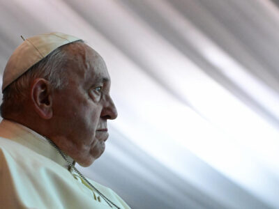 El papa Francisco fallece debido a un ictus cerebral