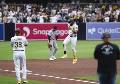 Tatis Jr. no perdona: vuela la cerca tras pitcheo de casi 98 mph y vuelven a blanquear a los Rockies de Colorado