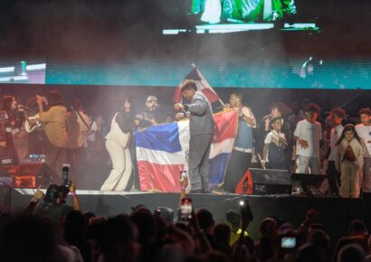 Con fe y adoración, Barak declara: “El pueblo dominicano es de fe”