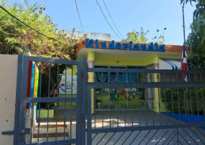 Muere niña tras desplome de pared en guardería de Santiago