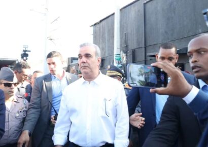 Abinader: «Tenemos fe en Dios que rescataremos más personas con vida»