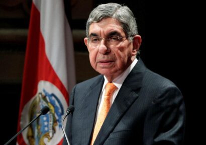 Le revocan la visa estadounidense a Óscar Arias, expresidente de Costa Rica y Nobel de la Paz