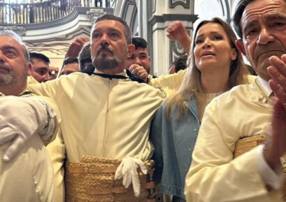 El actor Antonio Banderas conmueve en Domingo de Ramos: A veces toca lágrimas, otras favores