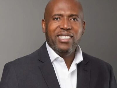 Regidores Acusan al Síndico de La Romana de Irregularidades en Contrataciones y Pagos Fantasma