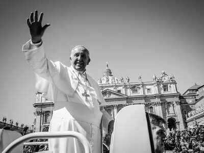 La Iglesia llora al Papa Francisco: 88 campanadas en su honor