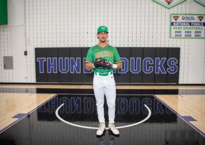 Sean Amarante, orgullo dominicano, es seleccionado Jugador Nacional en béisbol universitario en EE.UU.